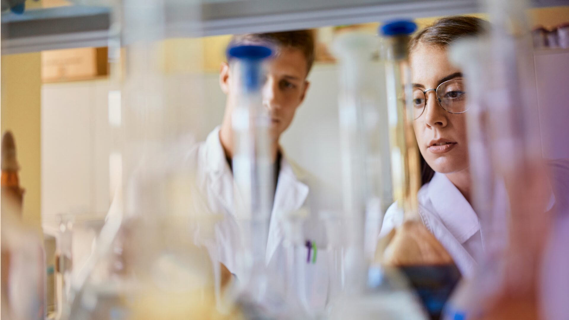 staffing a bioprocessing lab image