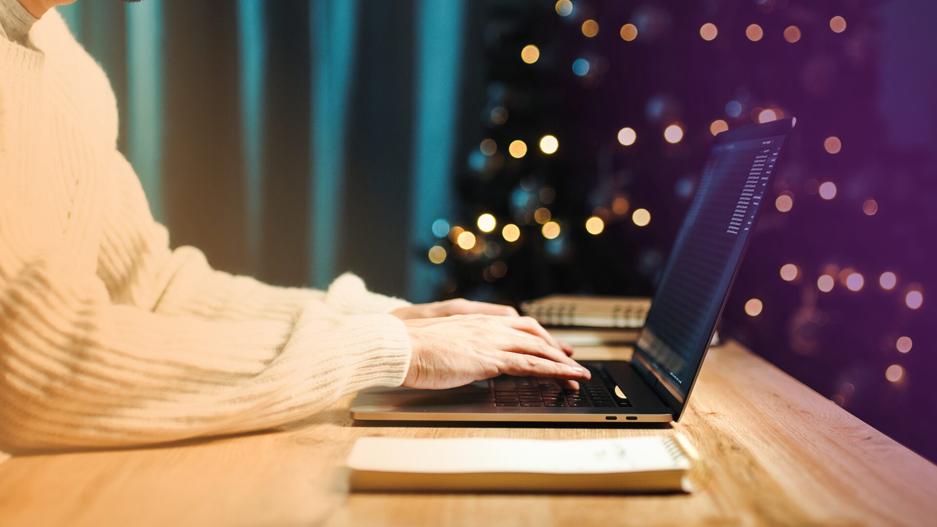 7 reasons its a good idea to job search during the holidays image